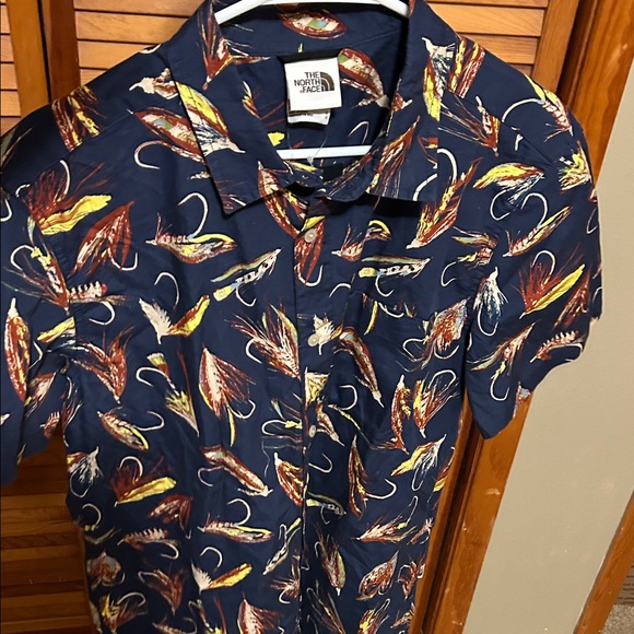 The North Face Men's Navy and Yellow Feather Print Shirt - Picture 1 of 11